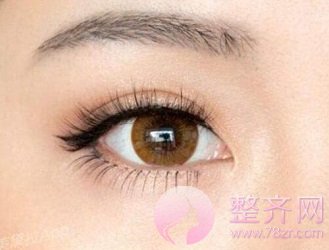 为何眼部肌肤较先衰老？